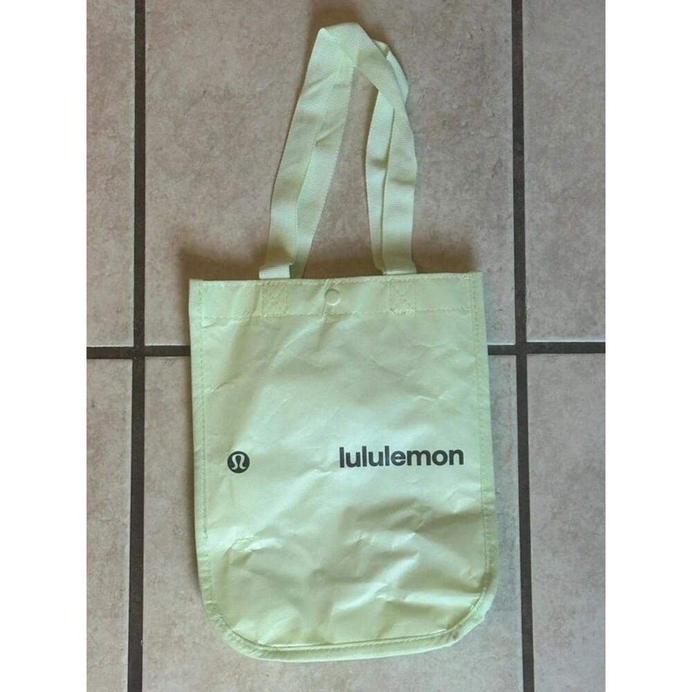 Lululemon Green Small Reusable Shopping Bag